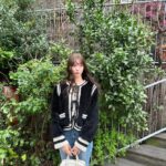 Alissa Yagi Instagram - 今日もお疲れ様でした🌼 私服と 最近の持ち歩きコスメたち。 @fujiko_brand のお直しパクトはツヤが瞬時に復活するし 小さなカバンでも持ち歩けるコンパクトさが優秀☺️💮 @cipicipi_official のティントは06と、 幻のvoceコラボカラーを特によく使う🫶🏻色味も質感も好き