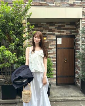Alissa Yagi Instagram - お休みdayの私服とメイクレシピ。🙂‍↔️🤍