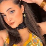 Aliya Naaz Instagram - Girl you already have what it takes💫 . . . . . . #sunkissedmakeup #coralmakeup #festivevibes #indian #indiangirls #indiangirl #dusshera #mumbaikar #mumbaigirls #kolkatagirl #bonggirl #makeuplook #lovemakeup #viralposts #goregaon #bandra #hashtagstrategy #handeerceledit #handeercelfans #instantbollywood #pinkvilla #tellycelebs #colorsmarathi #sfspost #sfsmasivo #delhigirls #punjabigirl #myntrafashion #sfsph #mxplayer