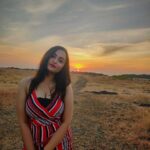 Aliya Naaz Instagram - I dive into the well of my body & end up in another world, everything I need already exists in me, I don’t need to look anywhere else - Home Body 🌄🖤 . . . . . . #sunset #bts #justme #love #staystrong #beyou #staypositive #loveyourself #view #sunsetphotography #nature #beautifulearth #indiangirls #indian #mumbai #mumbaigirl #mumbaifashionblogger #hashtagsfordays #follow #lonavala #maharashtra #punediaries #sfs #sfss #actorslife #sun #skyporn #vibgyor #peace #incredibleindia