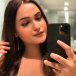 Aliya Naaz Instagram - I wasn’t made for reality , but life came and found me....