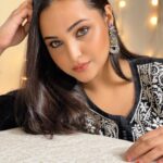 Aliya Naaz Instagram – Its been a while !
 جمعہ مبارک 🤍✨

.
.
.
.
#closeupshot #closeupphotography #fridayfeels #jummamubarak #soulful #selfpotrait #selfportraitphotography #sfspost #sfs #bonggirl #bong #indiangirl #indiangirls #mumbaigirl #mumbaigirls #indianvibes #beauthentic #actorslife #aliya #kolkata #mumbai #delhigirls #delhi #popularhashtags #potd #graditude #patna #girlsofinstgram #selfphotography #shoutoutforshoutout