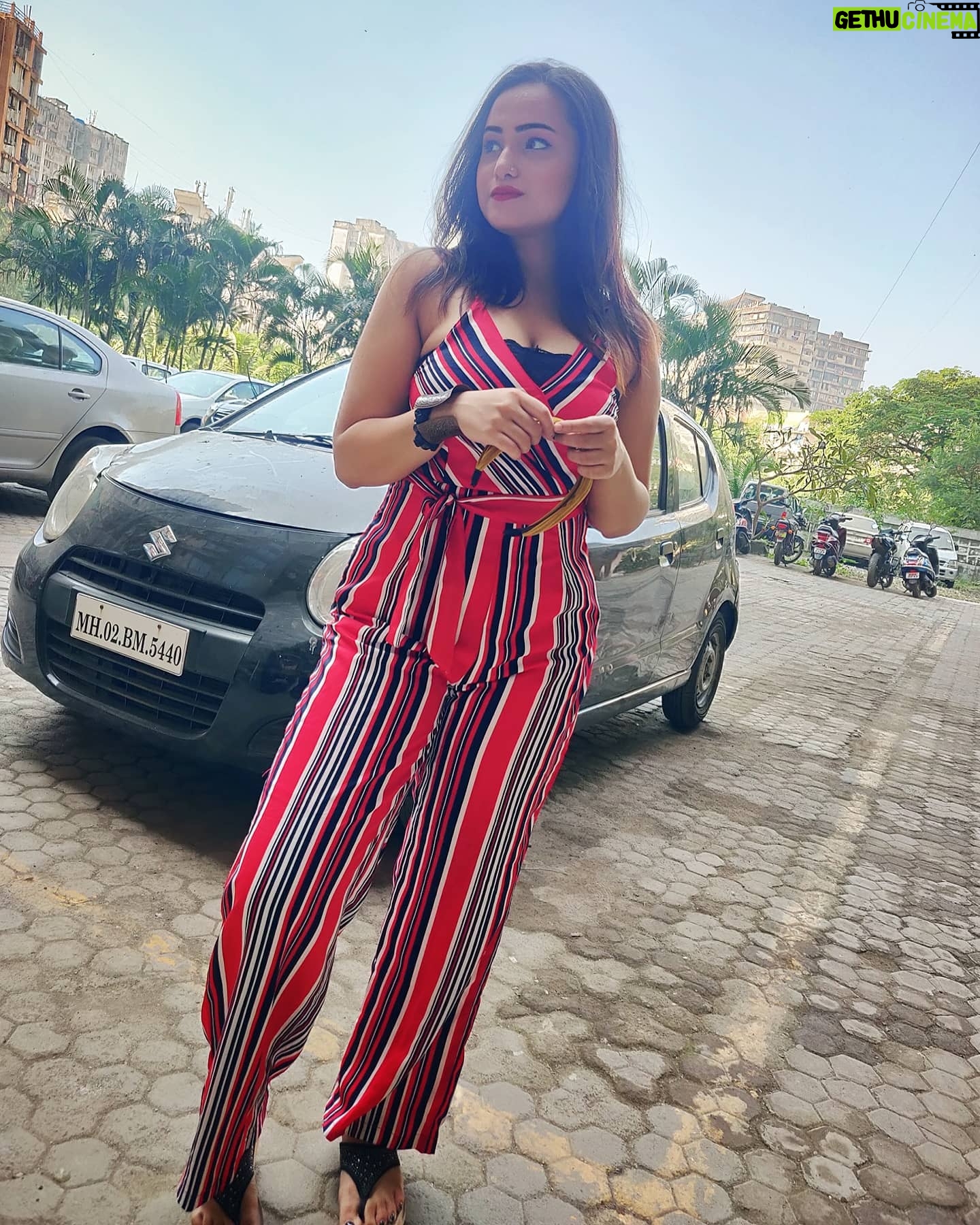 Aliya Naaz Instagram - ❤️ #repost . . . . . . . #throwback #mumbai #instagood #instagrammer #instantbollywood #pinkvilla #telly #actor #happiness #bandrawest #myntra #jumpsuit #fashion #loveyourself #sfs #best #aliya #grateful #delhigirls #mumbaigirl #indiangirls #indiangirl #lookgood #instadaily