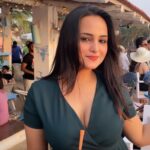 Aliya Naaz Instagram - Mood❤️. . . . . #travel #sunset #happy #love #goa #goadiaries #incredibleindia #india #sealife #evening #purplemartinigoa #anjunabeach #bagabeach #travelgram #indian #reelsinstagram #reels #reelitfeelit #beyou