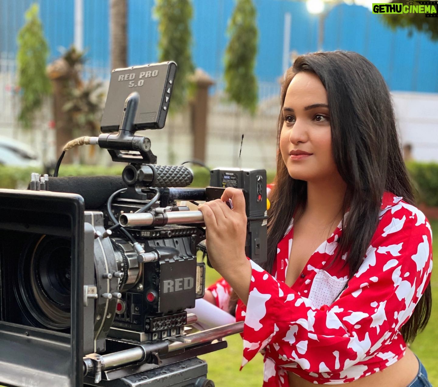 Aliya Naaz - 6.6K Likes - Pouring into things that preserves me !💯
.
.
.
.
.
.
#actinglife #actorslife #actorslife #redcamera #camera #shooting #candid #candidphotography #mumbai #mumbaiactor #bollywoodsongs #instantbollywood #pinkvillasouth #pinkvillafashion #pinkvillatelly #colorstvserial #tamilcinema #kannadaactress #southindianactress #indianactress #altbalaji #balajitelefilms #nagin6 #yehrishtakyakehlatahai #mxplayer #limitless #filmygyan #voompla #punjabiactress #filmcitymumbai #goregaon