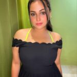 Aliya Naaz Instagram – Skin like caramel i am sweet like it too 🍭
.
.
.
.
#selfportrait #ootn #mumbaiactor #southindianactress #indianwebseries #altbalaji #balajitelefilms #sasuralsimarka2 #rashmisharmatelefilms #colorstv #indianactress #bollywoodhot #instantbollywood #pinkvillafashion #pinkvillasouth #pinkvillatelly #bigboss16 #viralbhayani #voompla #bandrawest #bandra #filmcitymumbai #starplus #sonakshisinhahot #viralpost #indiangirls #asiangirls #indiangirl #blackdress #newdelhi