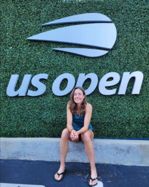 Alizé Cornet Instagram - Here we go @usopen 😃 !

So grateful for staying healthy and competitive all this time and being able to play my 17th US Open main draw 😇✊️💙🙏

My hard work and commitment to this sport paid off and I finally allow myself to be proud of my journey 🙌 even if it's not over yet 😉

See you tomorrow everybody ! 🎾 #UsOpen2023