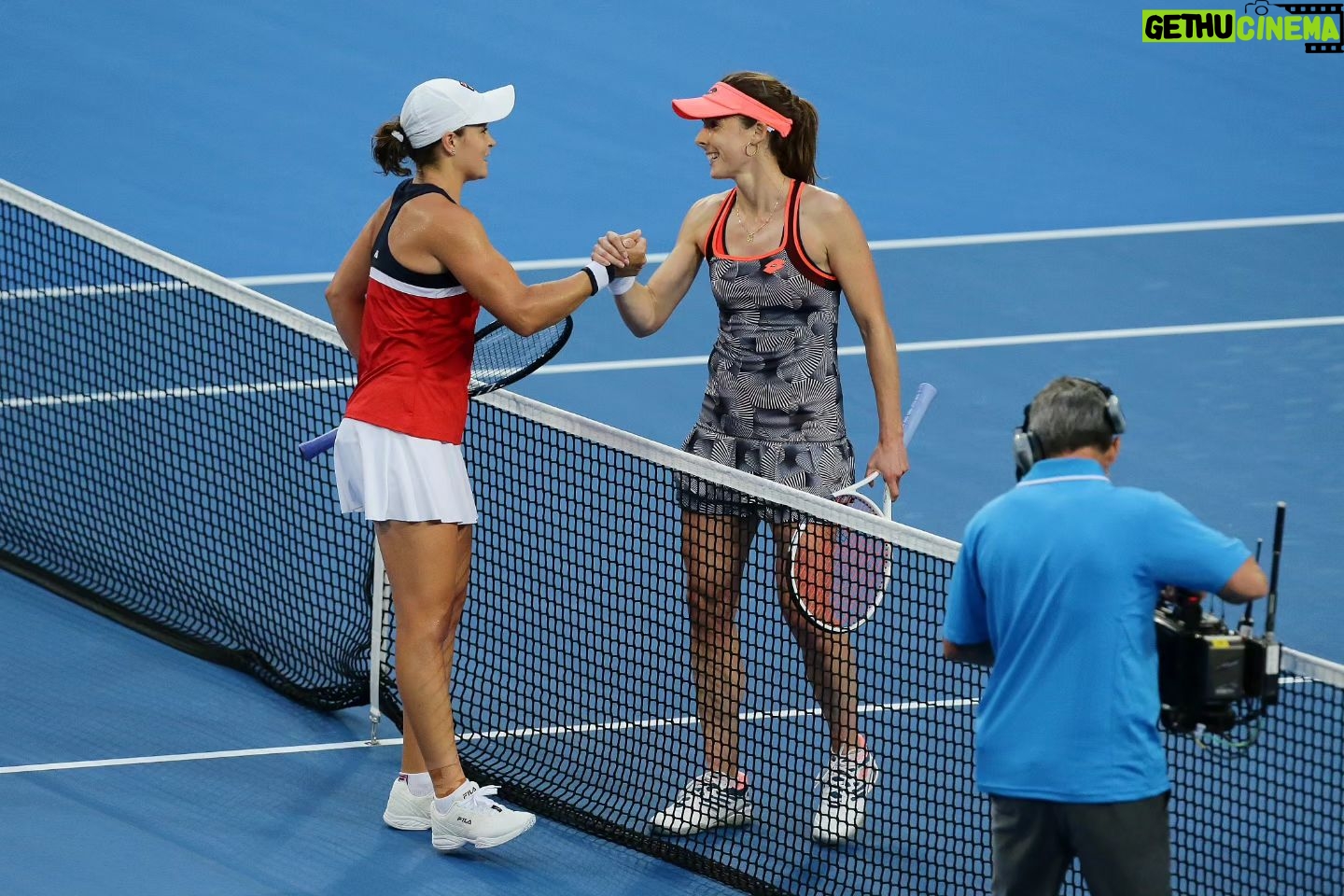 Alizé Cornet - 7.5K Likes - If this Australian Open was to be my last one, I can't help but look back on everything that Australia has meant for me throughout my career :
- The beginning of this incredible streak of Grand Slam participations in 2007 (2)
- My first 4th round in GS in 2009 and my first (and only) quarter final in 2022 (3,4)
- A WTA title in Hobart in 2016 (5)
- The wins in Hopman Cup in 2014 (6) and in Fed Cup in 2019 (7)
So many intense memories that will always connect me in a special way to this country.
Playing on the courts of Melbourne Park has been an honor and a thrill, and I was lucky enough to experience it 19 times ! The atmosphere there is almost unmatchable.
Feeling a bit blue right now, but there is also so much to be happy about.
It was a hell of a love story mate. Thank you 🥲💙
