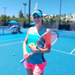 Alizé Cornet Instagram - 📍Australian Open 2024 Here we go ! #mercilafédé