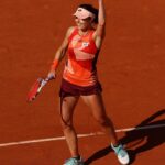 Alizé Cornet Instagram - 20-year journey in Paris ⭐️ Enjoy your final dance Alizé 🫶🏼 #BabolatFamily #WeLiveForThis