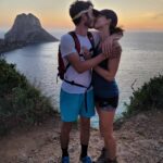 Alizé Cornet Instagram – I didn’t take a pill in Ibiza 😉, but still had an unforgettable week with these amazing people 🫶🥹💃 

Ibiza, you are so much more than what your reputation would suggest 🙏🌱🌺🌳🐠🌞⛵️💙✌️

Merci pour tout les copains 🥰 #vidalocaforever