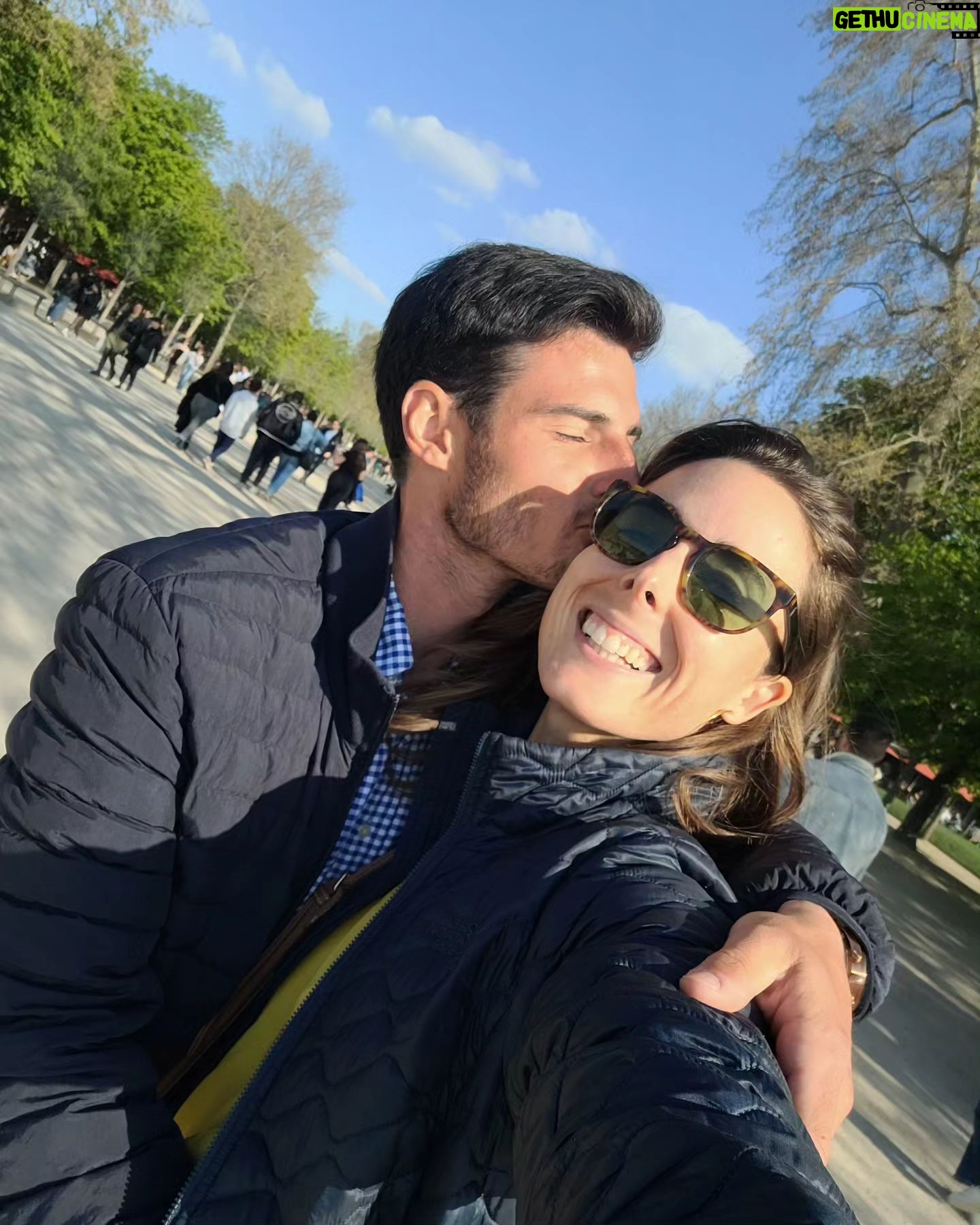 Alizé Cornet - 7K Likes - "𝑻𝒐𝒖𝒕 𝒂𝒓𝒓𝒊𝒗𝒆 𝒑𝒐𝒖𝒓 𝒖𝒏𝒆 𝒓𝒂𝒊𝒔𝒐𝒏"
Je comprends mieux ce que cela veut dire maintenant.
Tout ce temps, c'était toi ma raison ❤️
Et depuis toi, tout a un sens.
Joyeux anniversaire mon grand amour 🦆🥰