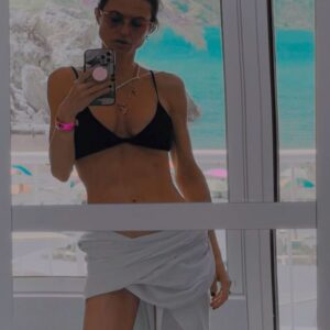 Alizée Paradis Instagram - new generation girl doing bad girls things #spain #poesie #bbgirl