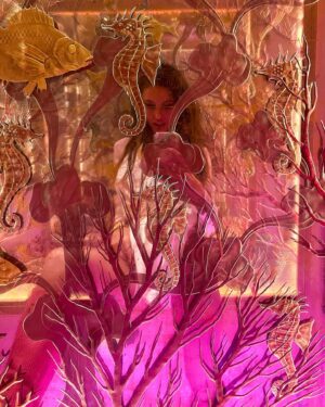 Alizée Paradis Instagram - the power of pink🪱