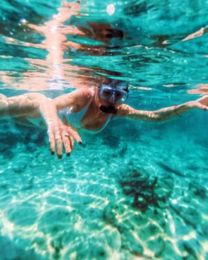 Alizée Paradis Instagram - from eyes of the ocean 🌊💎🐚