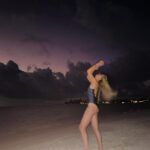 Alla Mikheeva Instagram - 🏄‍♀️ #maldives #surf