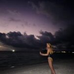 Alla Mikheeva Instagram - 🏄‍♀️ #maldives #surf
