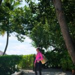 Alla Mikheeva Instagram - На серф 🏄‍♀️ #maldives #surf