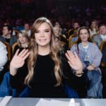 Alla Mikheeva Instagram - Смотрели сегодня 1/8 Высшей Лиги? Появилось очень много талантливых команд. За кого болели Вы? 🫶 #мойлюбимыйквн