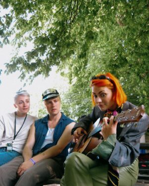 Alli Neumann Instagram - Donnerstag Nürnberg!
St. Katharina open air 🎸 Kommt vorbei 💚
📸📸 @blancsdiary