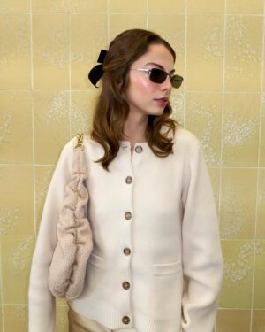 Allie Marie Evans Instagram - Cozy in my cooper cardigan @jennikayne 🧸🍨🤎

Shop my monthly picks for JK! ALLIE15