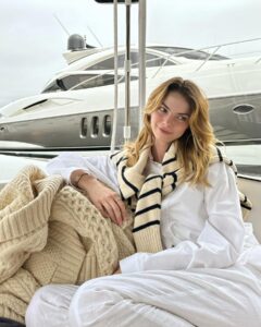 Allie Marie Evans Most Liked Photos and Posts