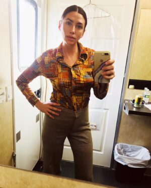 Allie McCulloch Instagram - HEY! have you watched @thegloriasmovie  yet?? you should! it’s avail on @amazonprimevideo 

...and once in a blue moon, you get dressed by an actual real-life wizard like @thesandypowell and @alexisforte5 and their creations are magical pieces of wearable art. 
plus I’ve never met anyone more fashionable on this entire planet period. (I wanna be as cool as you when I grow up)
.
#thegloriasmovie #gloriasteinem #sandypowell #amazon #brendafeigen #feminism #costume #wardrobe #wardrobestylist #periodpiece @juliannemoore