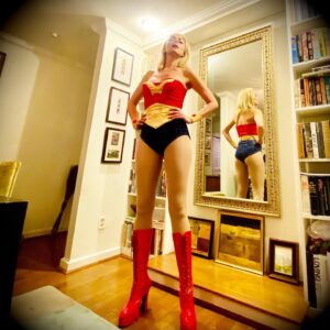 Allison McAtee Instagram - 🎃#happyhalloween 🎃
Xoxo ❤️ #wonderbabe 
.
#confessionsofawonderbabe 🎭
#offbroadway #comedy #nyc  #theatre
.
#20yrs since #prepatriarchal #island 😂
#shestillslays 
.
The #boots are worn, but #bravo @jpiesetzkie 🪡🧵on the #stellar #costume #craftsmanship 
👙#pristine #condition ❤️ 
.
@jenewingpierce 🎬✍️
@ryanevan_la 🎭 #underbabe
