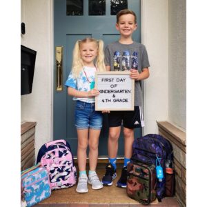 Allison Munn Instagram - Woah. After 522 days, my kids are finally back at school. I’m feeling a lot of big feelings today: relief, excitement, anxiety…but mostly gratitude. I’m deeply grateful for these resilient kids and for the school district making sure everyone is masked and our teachers & staff are vaccinated. 💙
