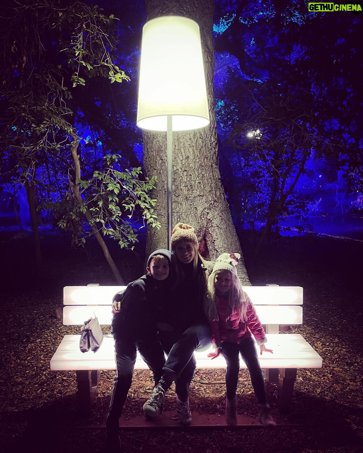 Allison Munn Instagram - Favorite way to kick off the holiday season. ✨