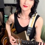 Allison Scagliotti Instagram - I don’t want a week or a day. I want safe working conditions and equal pay. Thanks @tunecore and @luminate_data for continuing to shine a light, and @grittyinpinklife for building the new vision of community in music. #genderequality #equalpayday #bethechange #womeninmusic