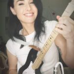 Allison Scagliotti Instagram - I love a smol thing just about as much as I love sharing music with a new generation. Get into the mini Strat from @loogguitars and @fender. You can shop the US and Canada stores at the link in my bio, and use code WITTYHANDLE for a sweet 10% discount. #loogguitars