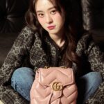 Ally Chiu Instagram – 在這個愛與喜悅交織的年節
無論是與家人團聚
還是摯愛相伴
願你們心中都充滿幸福和歡樂
初三快樂🐲
也預祝情人節快樂呦☺️

 @gucci #gucci
