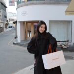 Ally Chiu Instagram – 我們每天一早的訊息：
好累喔 再晚半小時（半小時到後～
等我喔快好跟妳說😆