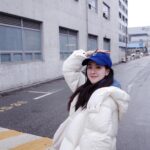 Ally Chiu Instagram - 這次來 因為天氣的關係我必須天天洗頭了⋯（喂～ 記錄生活 讓影片變的有趣好看 其實不太容易 這次來我拍了2-3個不同主題的內容 DJI 相機 手機 交替 我每天都手忙腳亂的 從想腳本到拍攝 已經很燒腦了 還有更重要的剪輯（謝謝我的剪接師🫶🏻 真的辛苦了每一位拍片 後期的大家 期待與你們分享的那天🤍