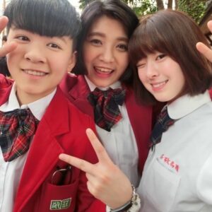 Ally Chiu Instagram - 💒🤍
看到我最愛的你們
都如此幸福快樂
就好替你們開心
答應我
一定要一直幸福下去
我愛妳們
