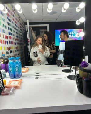 Ally Maki Instagram - bts with my amazing team (and bb girl 🙃) for @kellyclarksonshow. An absolute highlight of this entire trip was meeting one of Kelly’s sweet staffers who wore @asianamericangirlclub to the taping (slide 4). It’s moments like these that make my day! 
⁣
Styled x @cristinaehrlich 
@meg_galvin 
Wearing x @anonlychild 
Glam x @seijinyc @gitabass 
@teamid @kawachouttt @rscapellan @daniel_billington @alliemillette 
#TEAMAAGC