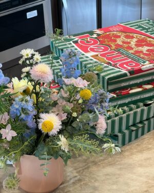 Ally Maki Instagram - 💐💞 Yesterday’s baby shower feels like a dream. We are on cloud 9 and so overcome with love and support for our baby girl. It really does take a village and knowing that she is going to come into this world with such inspirational and LOVING friends and family around her feels unreal. Thank you to all who sent us little notes of support and to everyone who spent the day with us. We can’t wait to meet our little girl! 🫶☁️ ⁣
⁣
Thank you’s from the bottom of our hearts to: ⁣
⁣
Hosted by: @therealkarawang @rowenatsai and my mom! 🩷⁣
⁣
Catered by: my absolute favorite @mendocinofarms we love you @ellen.c.chen 
⁣
Flowers: @theplumdahlia 
⁣
Balloons: by my brother (who is weirdly so talented at balloons 😂) @adam.matsu 
⁣
Game show hosts (4life): @shrrycola @james.s.li 
⁣
Wooden arch: @ca__e_ & Chris⁣
⁣
Photos: @djlilvibey @mariselazumbado 
⁣
Cookies biscuits: @kapi.cafe⁣
⁣
Cake: @emilyfuturama @remiyamamoto 
⁣
Gift bags: @tochisnacks @drinktheqi @kimlyparc @drinknarra @drinkwaveswater 
⁣
Glam: @rubyvo_