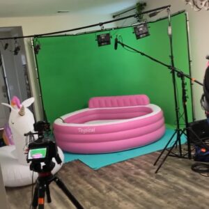 Allysin Kay Instagram - I don’t have the capacity to write a long caption rn, but I just want to say THANK YOU to everyone (virtually & IRL) that helped us survive our 48-hour Twitch stream 🖤

🤪🤪🤪