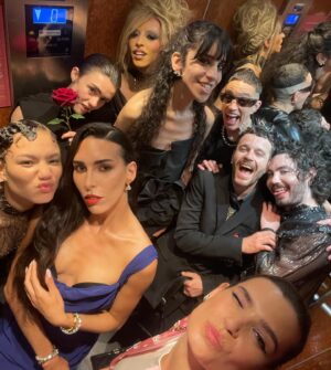 Alma Jodorowsky Instagram - Les copaines à Cannes 💝😈💝
MERCI @semaine_de_la_critique & @festivaldecannes pour cet accueil fou !!!
Les Reines du drame de la reine @rikiki_nabote sera projeté en avant première à Paris le 7 Juin à la @cinemathequefr et le 21 Juin au @champselyseesfilmfest On s’y voit ? 💃🏻💋
