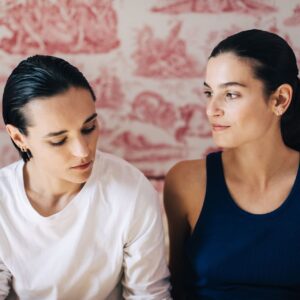 Alma Jodorowsky Instagram - Tellement émue par vos nombreux retours sur Split… MERCI ! ♥️♥️♥️♥️ 
#SplitSerie @francetvslash @irisbrey 🌙

©️Caroline Dubois