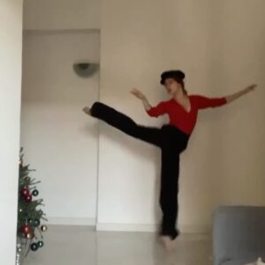 Alma Noce Instagram - Non so cosa dire. Servizio pessimo, da bere e mangiare assolutamente insapore se non per un leggero e amaro retrogusto di allucinazione. 
Barista a tratti invisibile e una musica aggressiva che andava e veniva. 
Come me, vado e non vengo più.
1/10 non consiglio.
