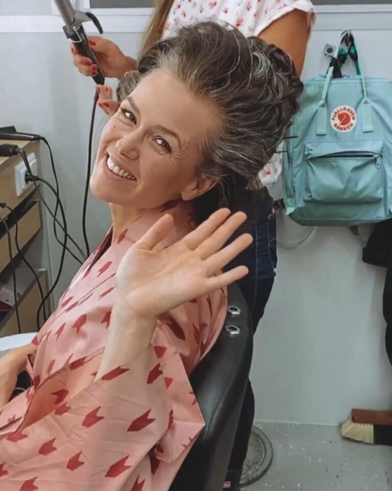 Actress Almila Bağrıaçık HD Instagram Photos and Wallpapers November 2022