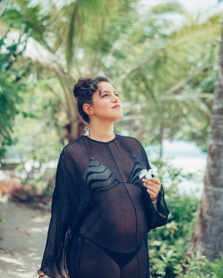 Actress Almila Bağrıaçık HD Instagram Photos and Wallpapers September 2023