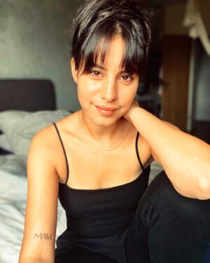Almila Bağrıaçık Instagram - first pictures of my 
new year of L I F E 
which one is ur favorite? 

#forever30 #julybirthday #nomakeup #justme #selfportrait