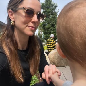 Alona Tal Instagram - The way she grabs hold of my hand…🥰🥰🥰 I love my baby so much!!