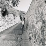 Alona Tal Instagram - A little throw back to this past summer. When I was back home in Israel with my family of girlfriends @yael_tal @neslibarda @aniabukstein . I miss them so much these days. Can’t wait for relaxing times like those again.