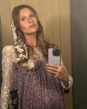 Aly Michalka Instagram - When you buy a dress 7 years ago & it finally has its moment at your Baby shower 💜 🕊️ 🍼 @maisonartc