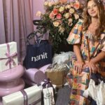 Aly Michalka Instagram – Thank you @babylist & @get_nanit for throwing the baby and me this springtime themed sprinkle!
We felt so showered with love ๐Feeling very blessed to know these wonderful humans are by my side during this new chapter. I have the most loyal and supportive friends who make me laugh way too hard. What a way to kick off my bday week and Aries season โ๏ธ You all are truly the best ๐๐๐