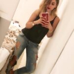 Alyaa Assaf Instagram - The greatest prison people live is in the fear of what other people think #alya #alyaassaf #alyaassaffans #علياء_عساف #selfie #style #actress #fashion #streetstyle #lifestyle #mirror #byme #mystyle #beauty #redlipstick #tannedbody #sahel #vacation #summer